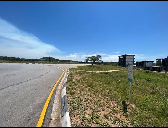 4,652M² VACANT LAND FOR SALE IN RIVERSIDE PARK